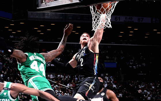  魔术终结绿军十一连胜，班凯罗展巨星相  